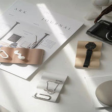 Load image into Gallery viewer, concrete soap dish